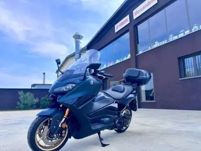 Yamaha T-Max 560 Tech Max (2022 - 24) usata
