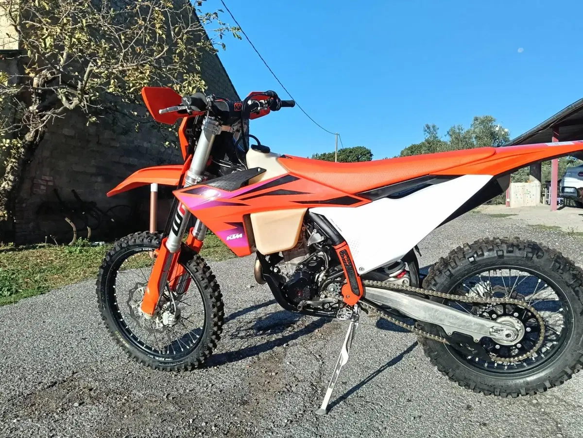 KTM 350 EXC-F (2024) (2)