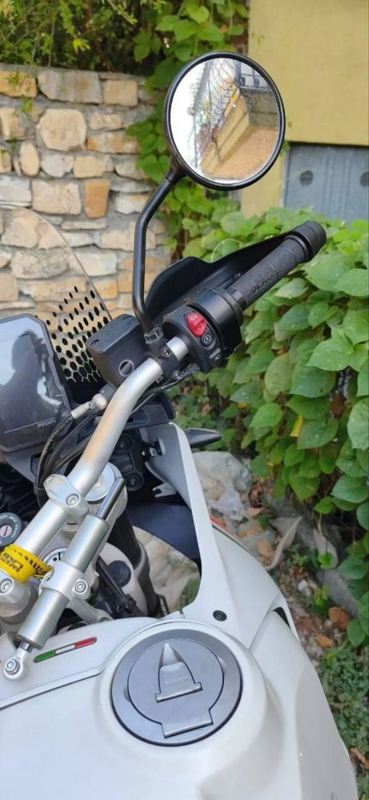 Ducati DesertX (2022 - 25) (8)