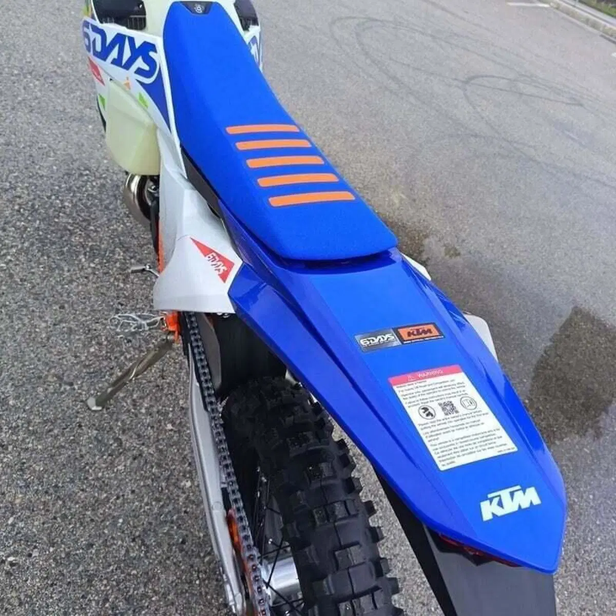 KTM 300 EXC 6Days (2026) (10)