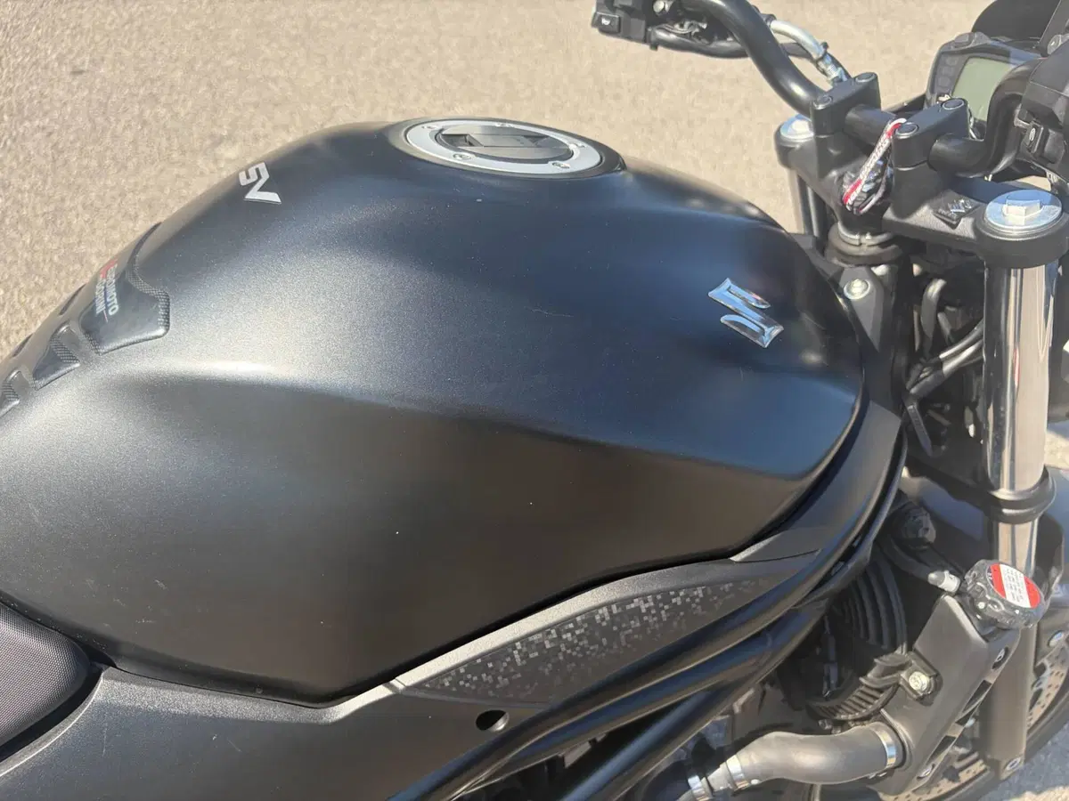 Suzuki SV 650 (2016 - 20) (13)