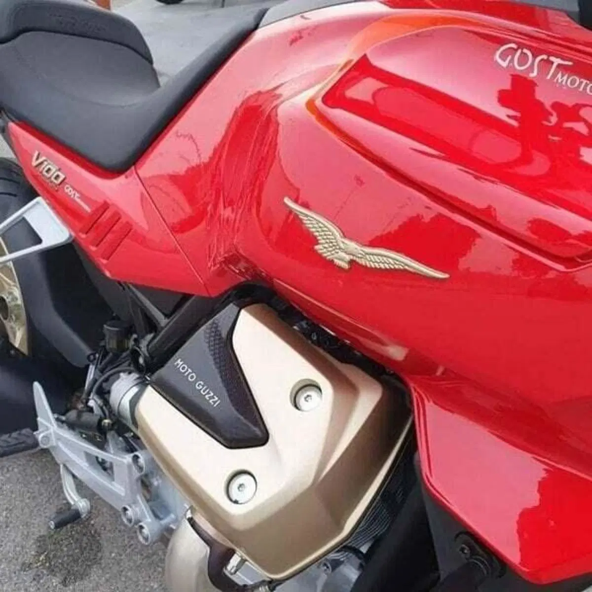 Moto Guzzi V100 Mandello (2025 - 26) (8)