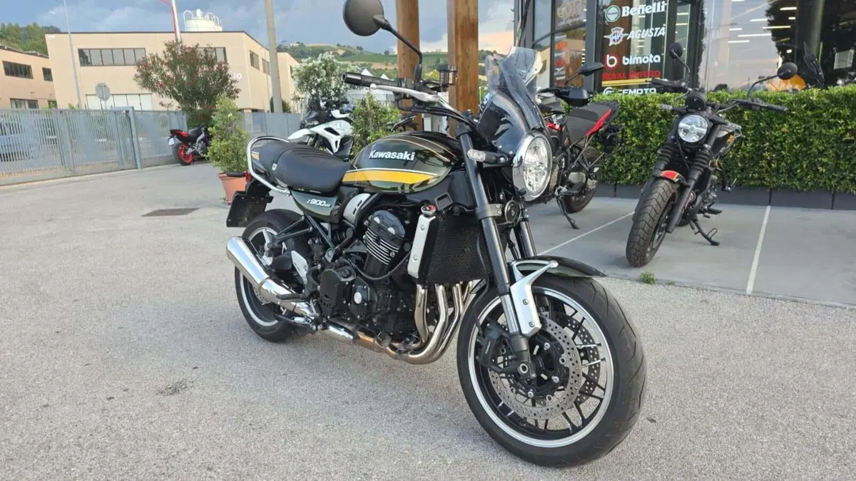 Kawasaki Z 900 RS (2021) (5)