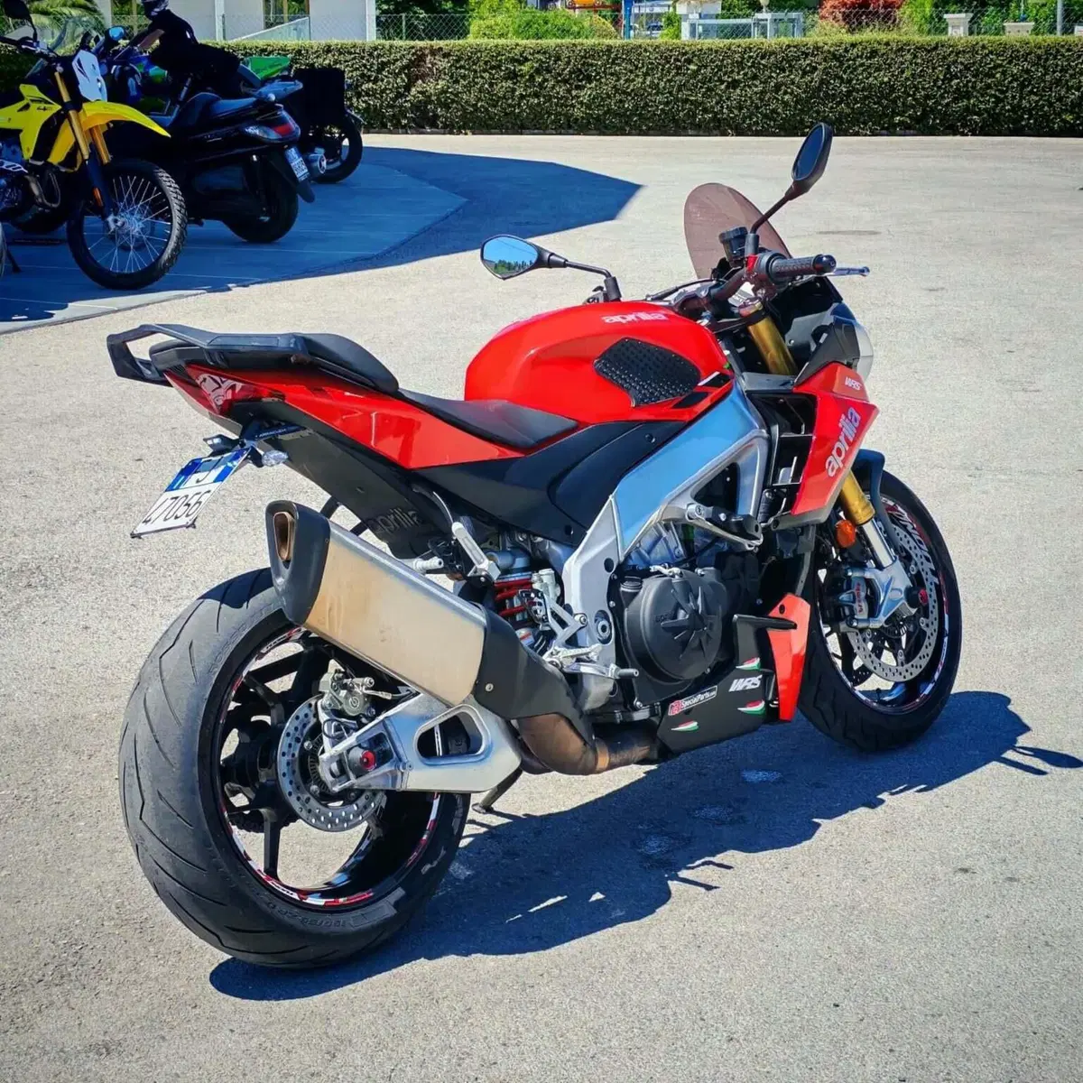 Aprilia Tuono V4 (2021 - 24) (4)