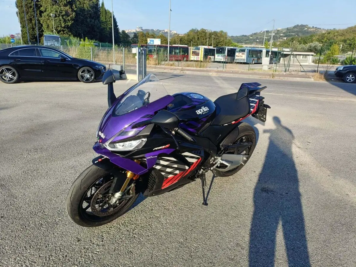 Aprilia RSV4 1100 Factory (2025 - 26) (7)