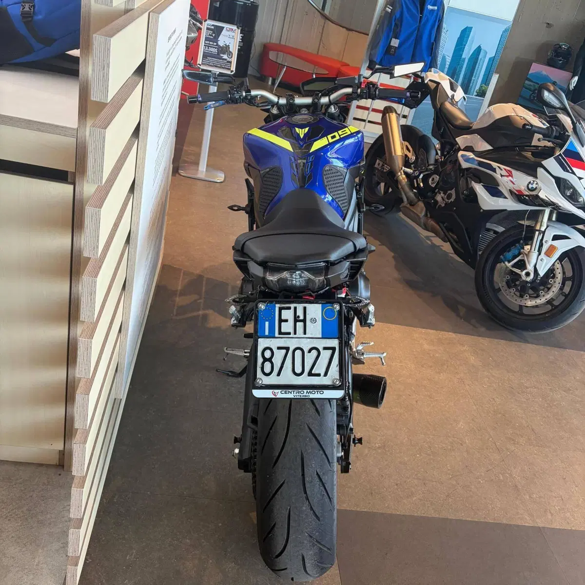 Yamaha MT-09 (2017 - 20) (2)