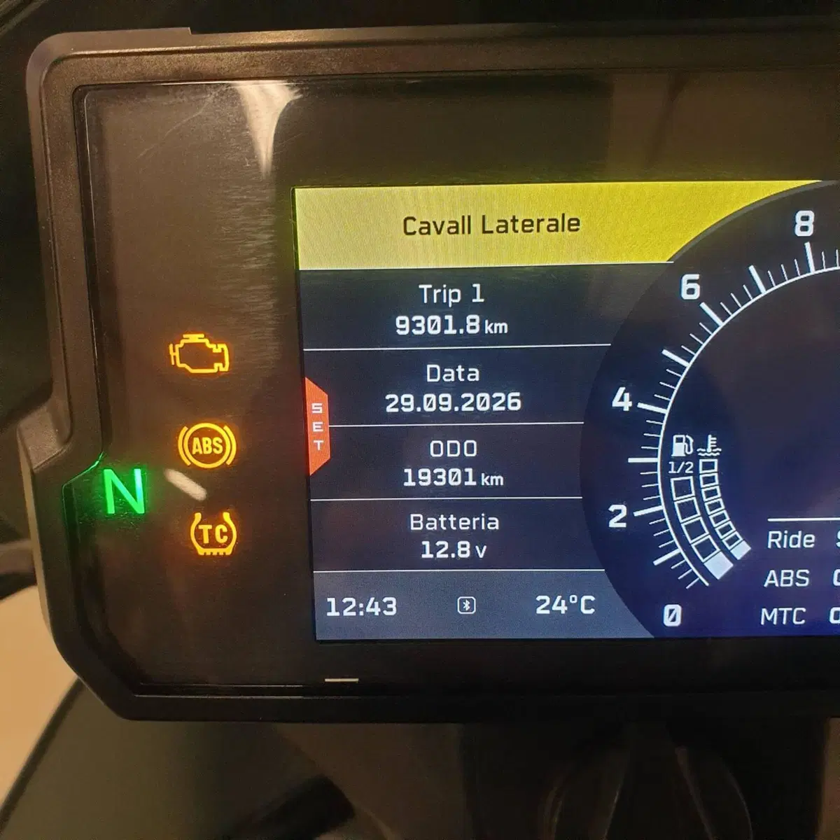 KTM 890 Adventure (2021 - 22) (5)