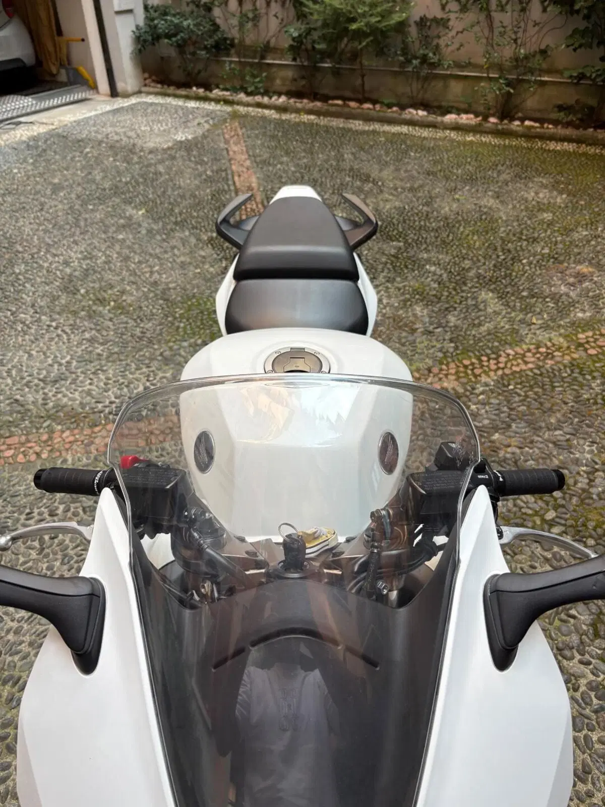 Honda VFR 800 F (2014 - 16) (5)
