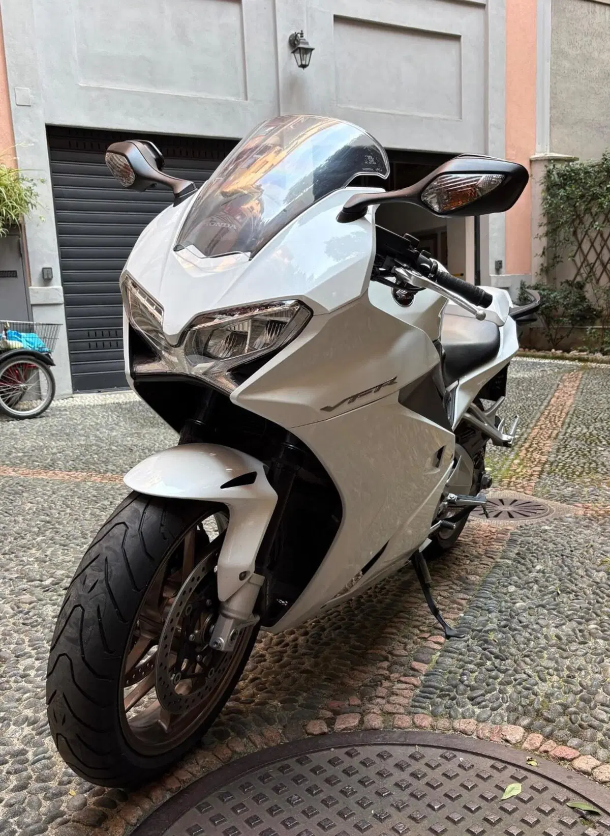 Honda VFR 800 F (2014 - 16) (10)