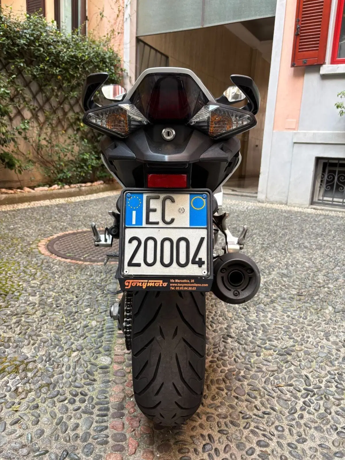 Honda VFR 800 F (2014 - 16) (14)