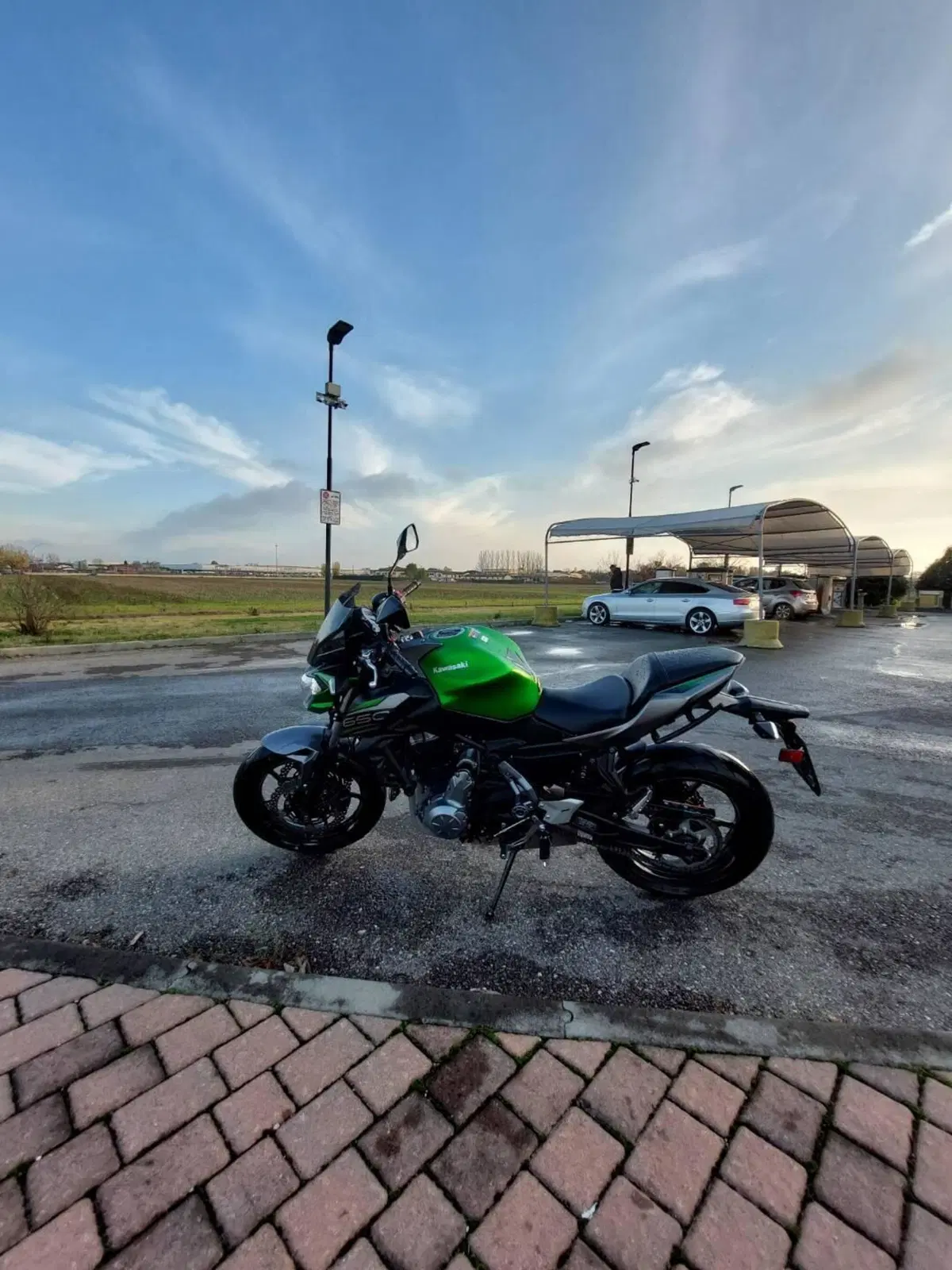 Kawasaki Z 650 (2017 - 19) (2)