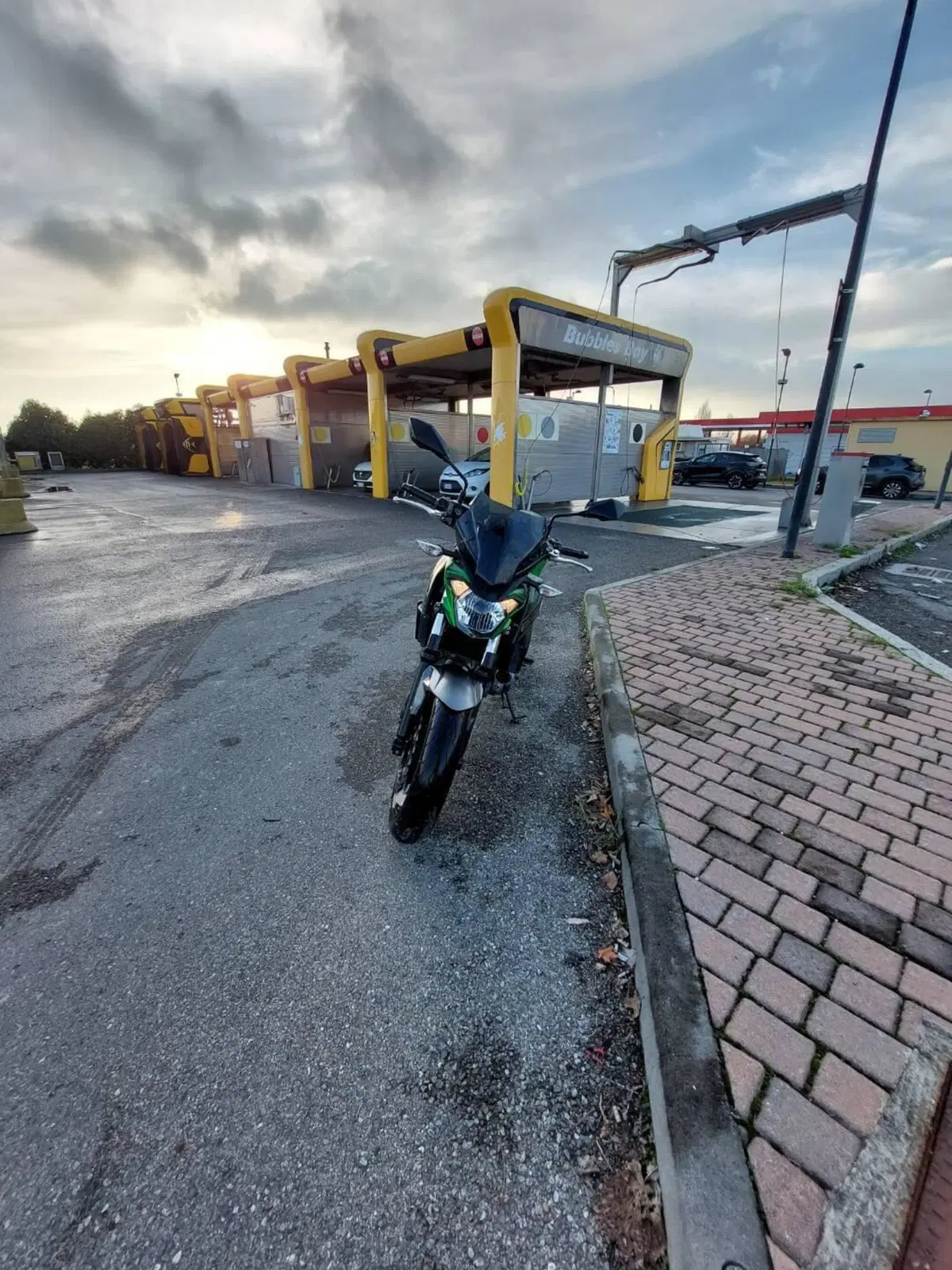 Kawasaki Z 650 (2017 - 19) (4)