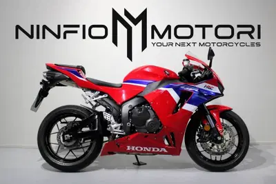 Honda CBR 600 RR (2024 - 26) usata