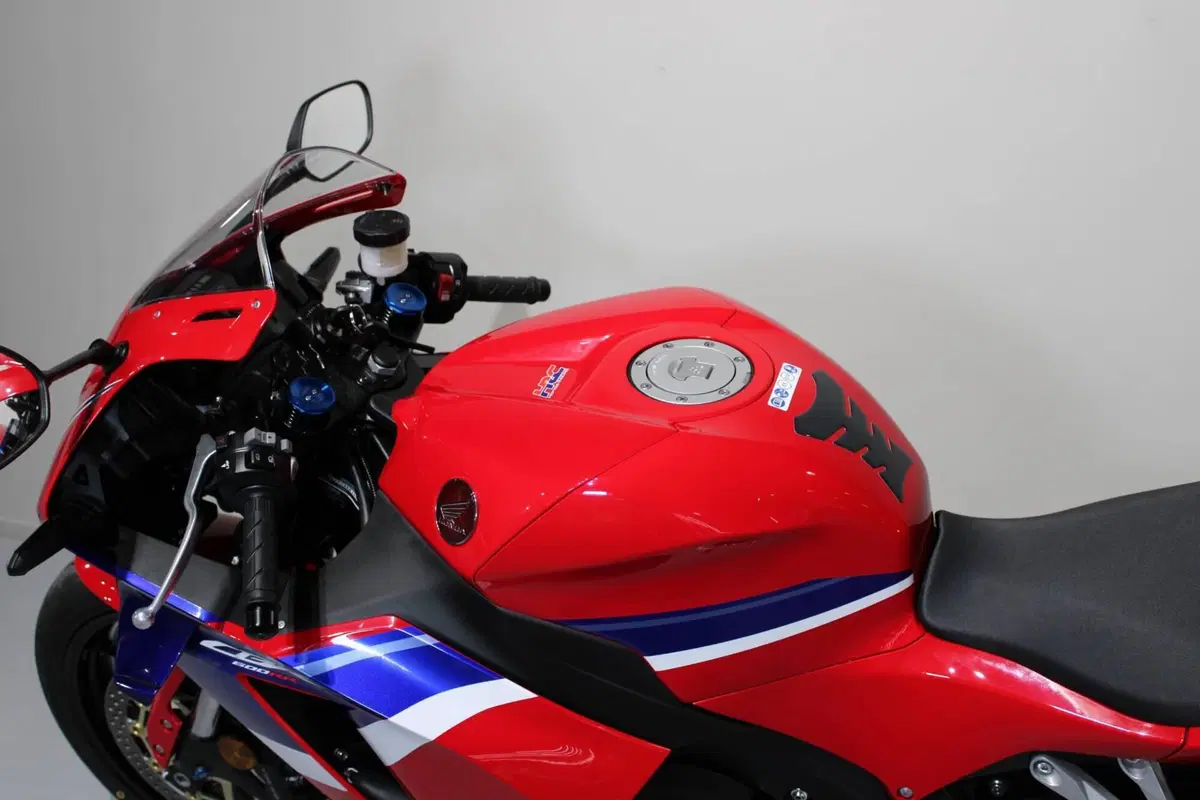 Honda CBR 600 RR (2024 - 26) (5)