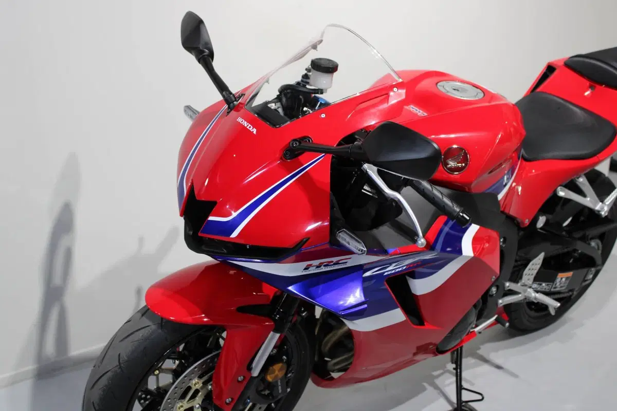 Honda CBR 600 RR (2024 - 26) (6)