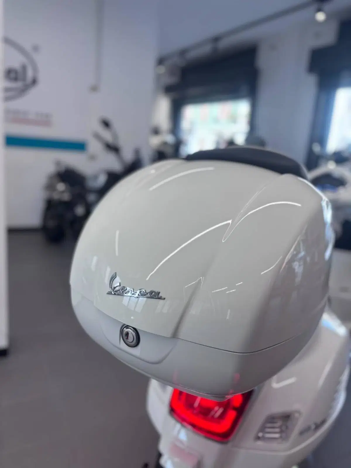 Vespa GTS 310 Super (2025 - 26) (4)