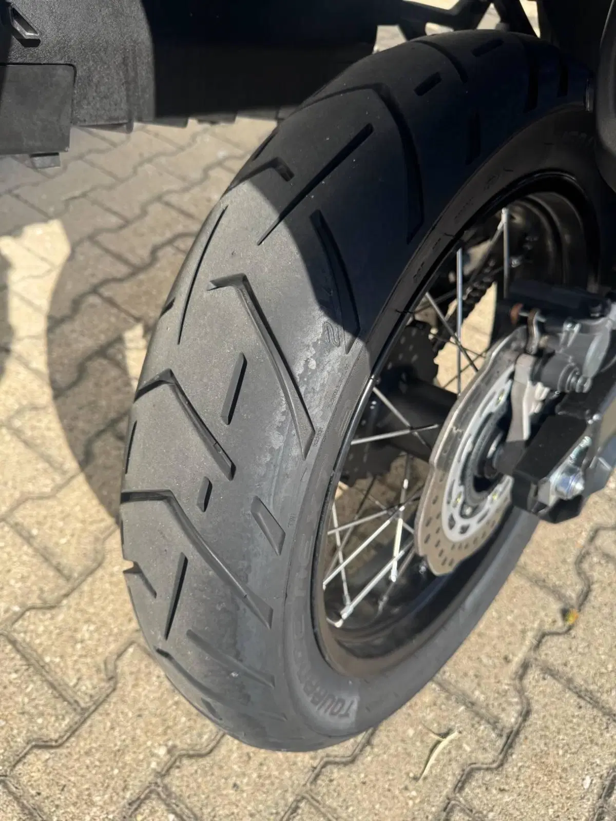 Honda Africa Twin CRF 1100L DCT (2022 - 23) (6)