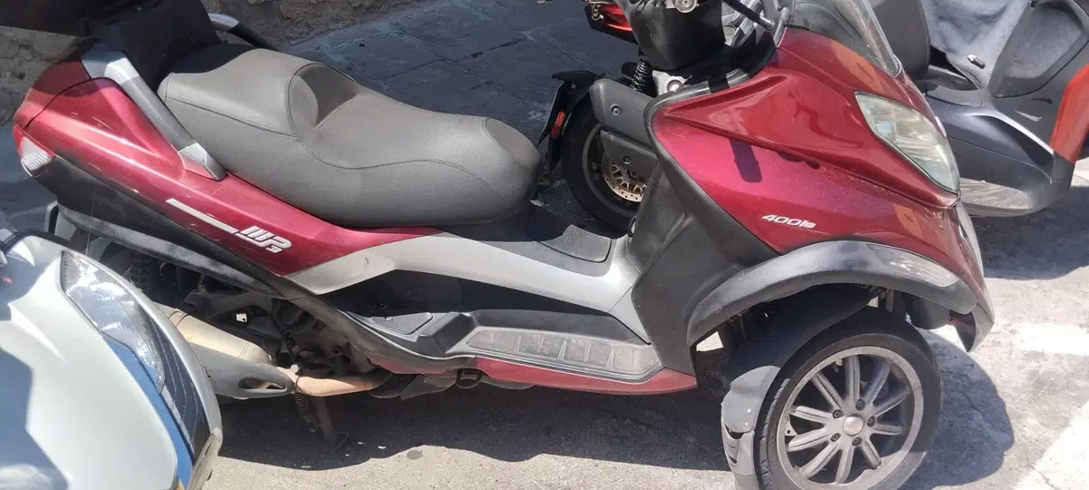 Piaggio MP3 400 i.e. (2010 - 11) (2)