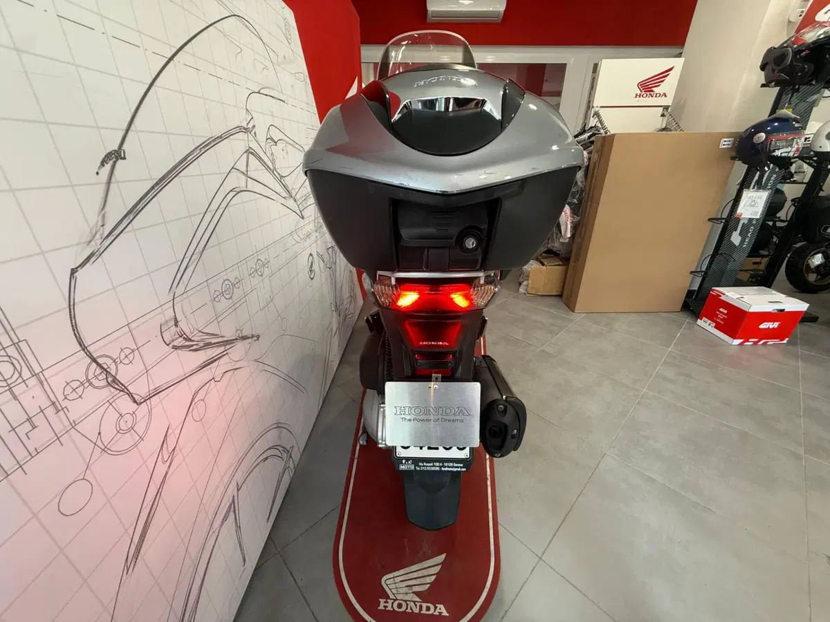 Honda SH 300 i ABS (2016 - 20) (6)