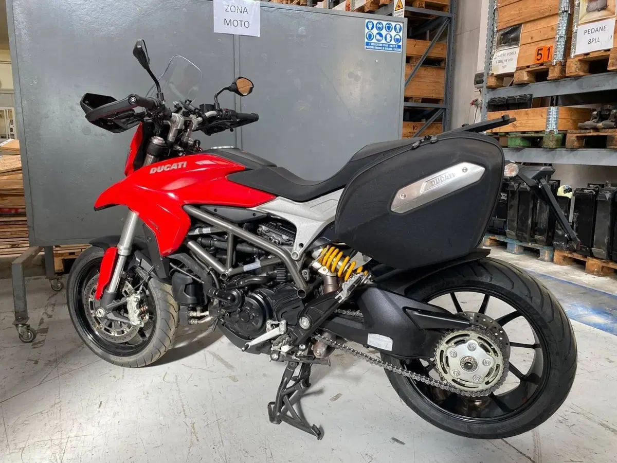 Ducati Hyperstrada 939 (2016 - 18) (2)