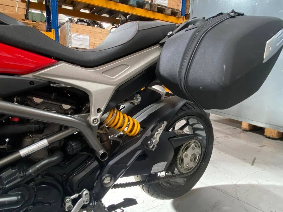 Ducati Hyperstrada 939 (2016 - 18) (8)