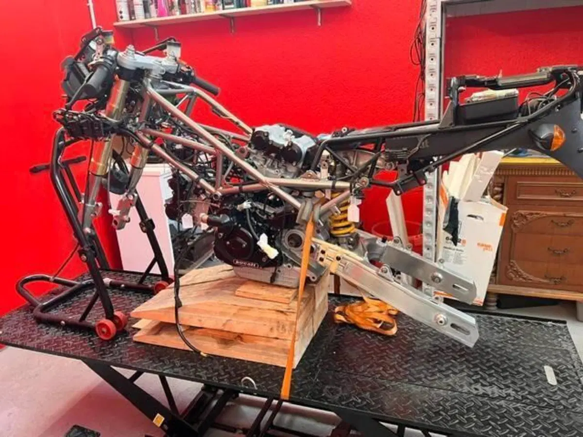 Ducati 888 Biposto (1992 - 94) (4)