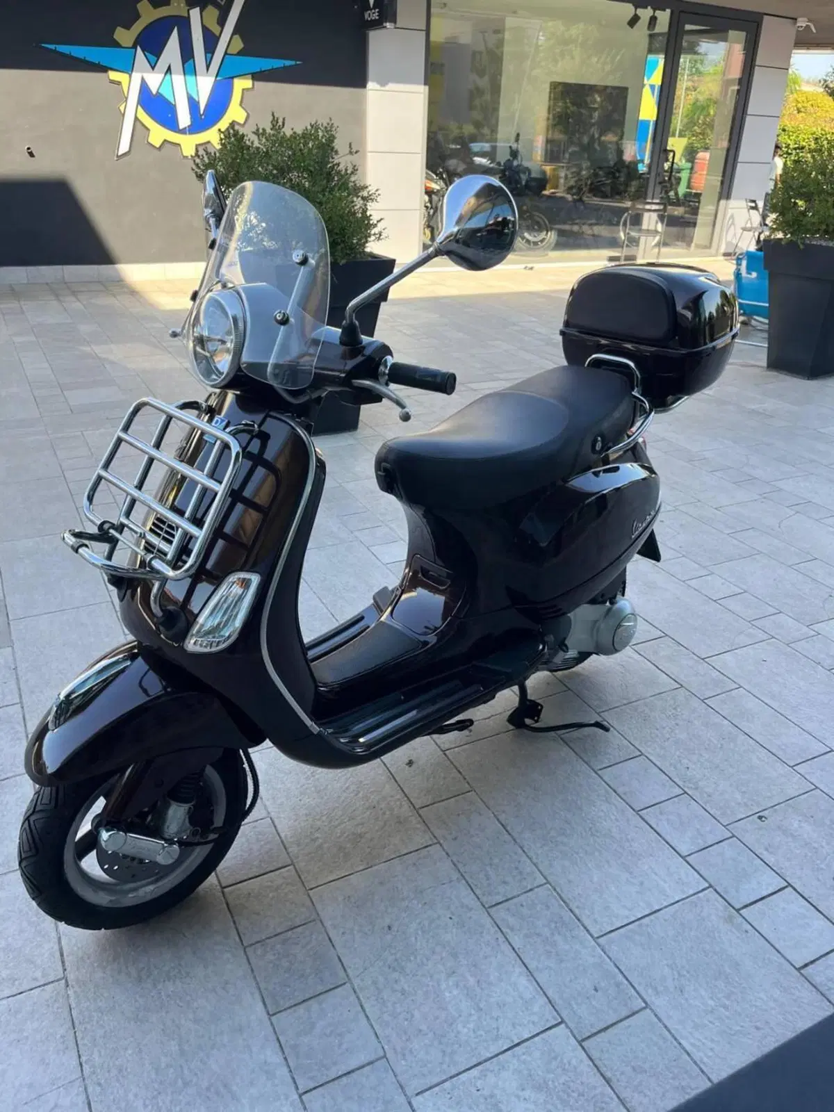 Vespa LX 125 Touring (2010 - 12) (2)