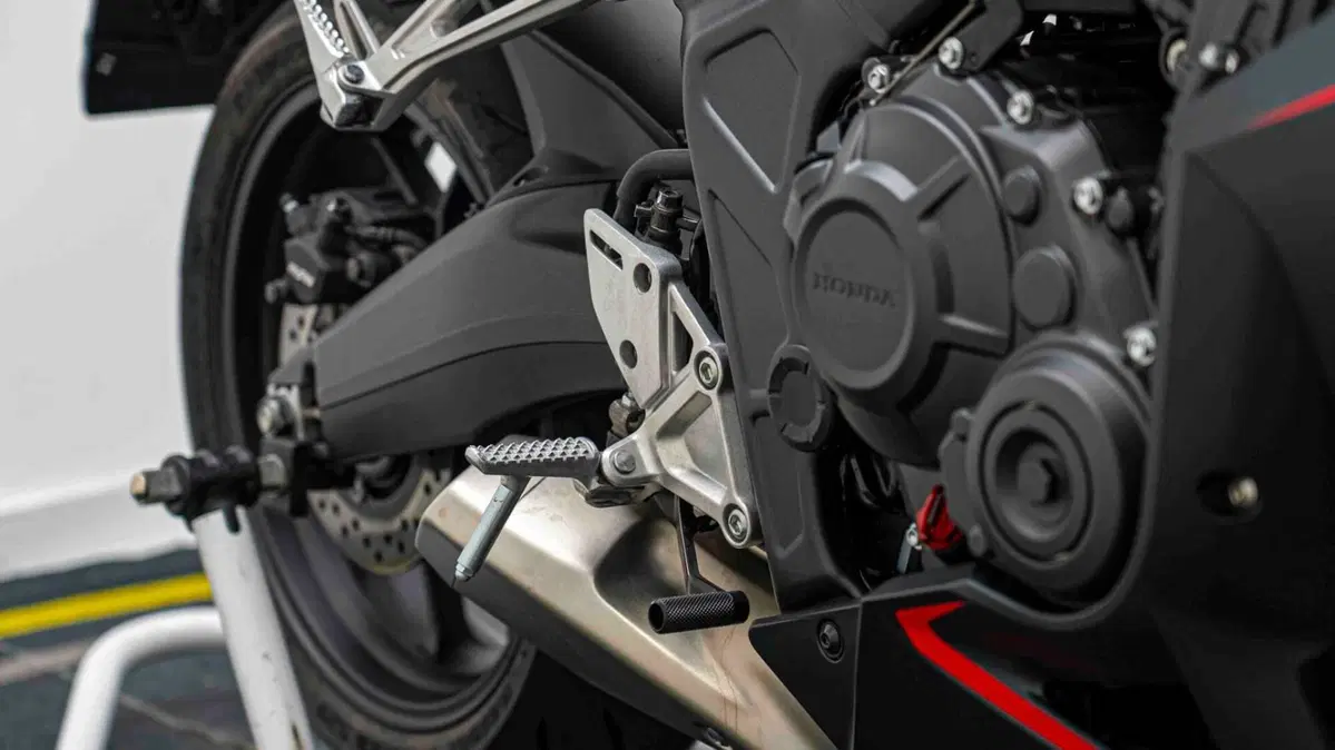 Honda CBR 650 R (2024 - 26) (11)