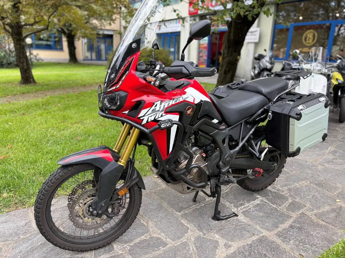 Honda Africa Twin CRF 1000L DCT ABS Travel Edition (2016 - 17) (2)