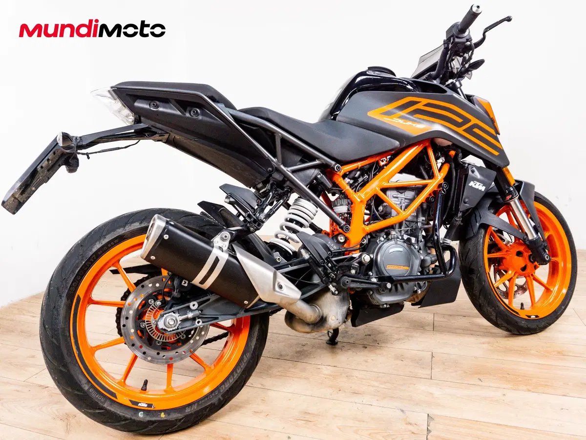 KTM 125 Duke (2026) (3)