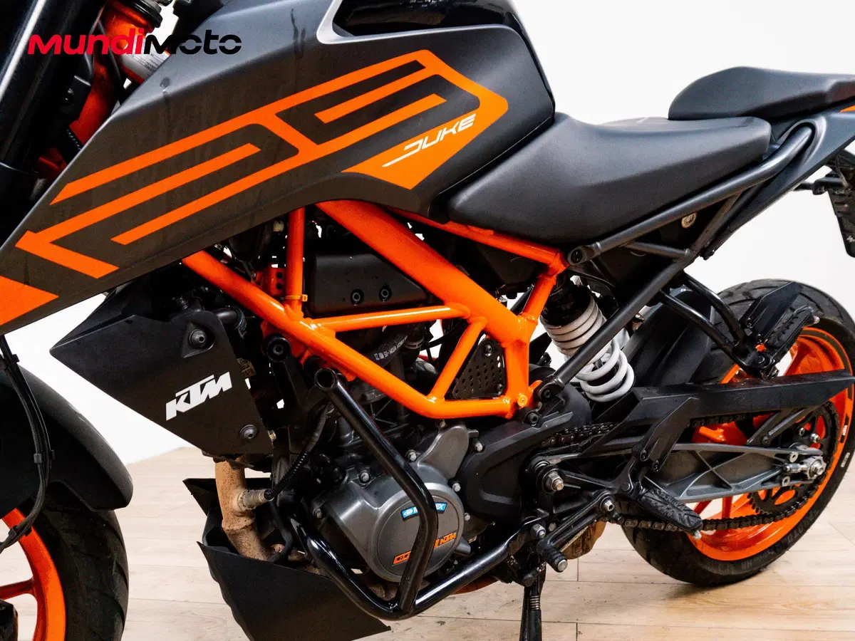 KTM 125 Duke (2026) (9)