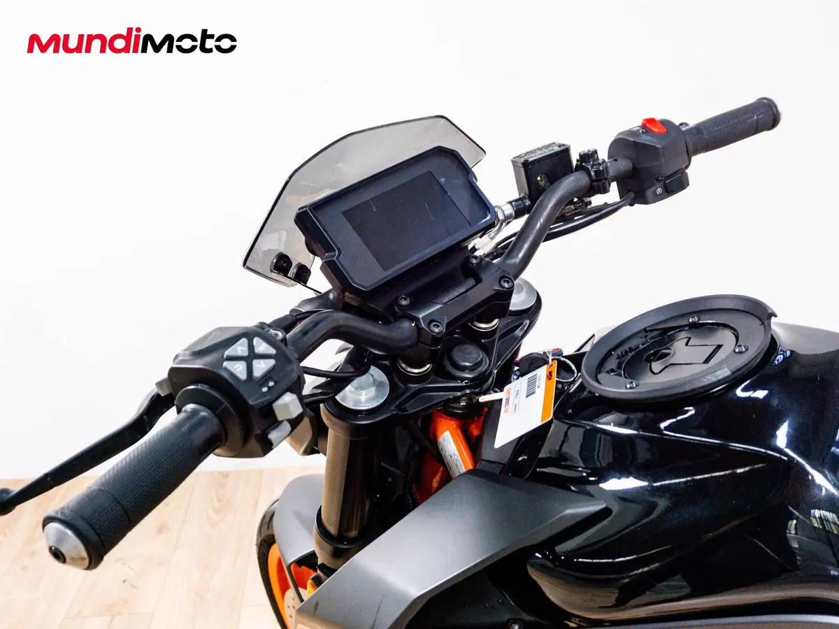 KTM 125 Duke (2026) (11)