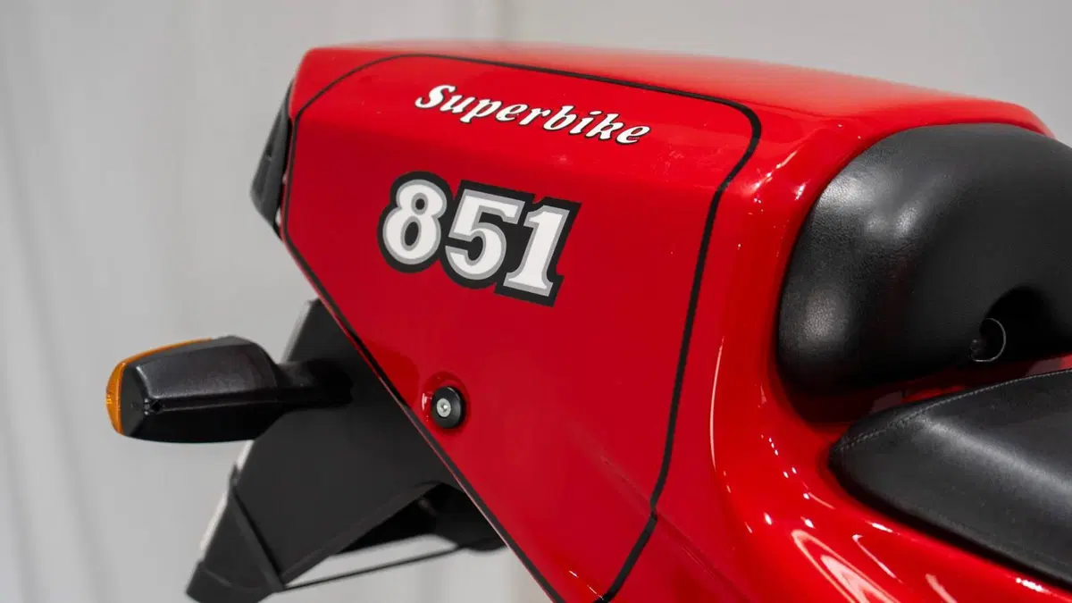 Ducati 851 Superbike (1988 - 89) (2)