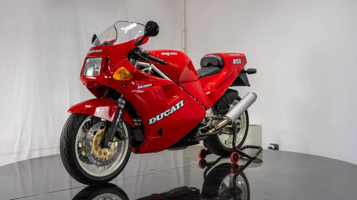 Ducati 851 Superbike (1988 - 89) (11)