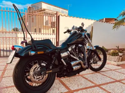 Harley-Davidson 1690 Wide Glide (2010 - 17) - FXDWG usata