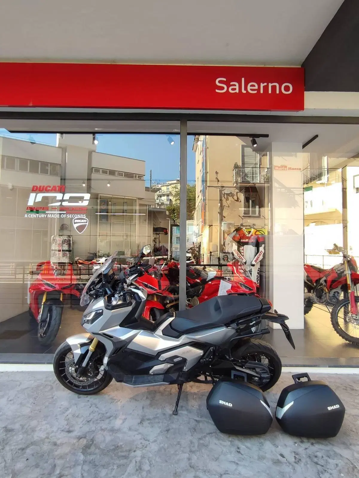 Honda X-ADV 750 DCT (2021 - 24) (2)