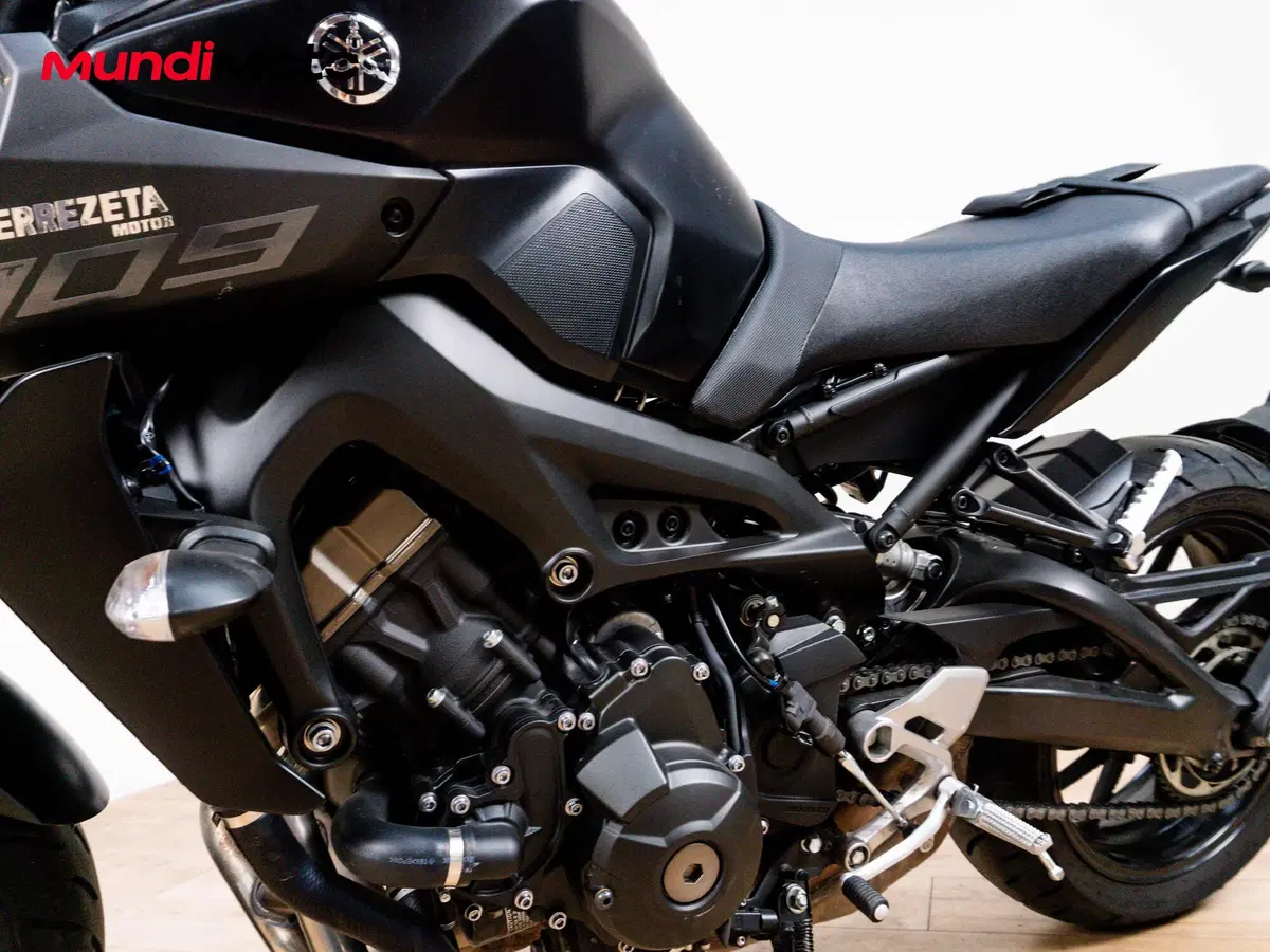 Yamaha MT-09 (2021 - 23) (9)