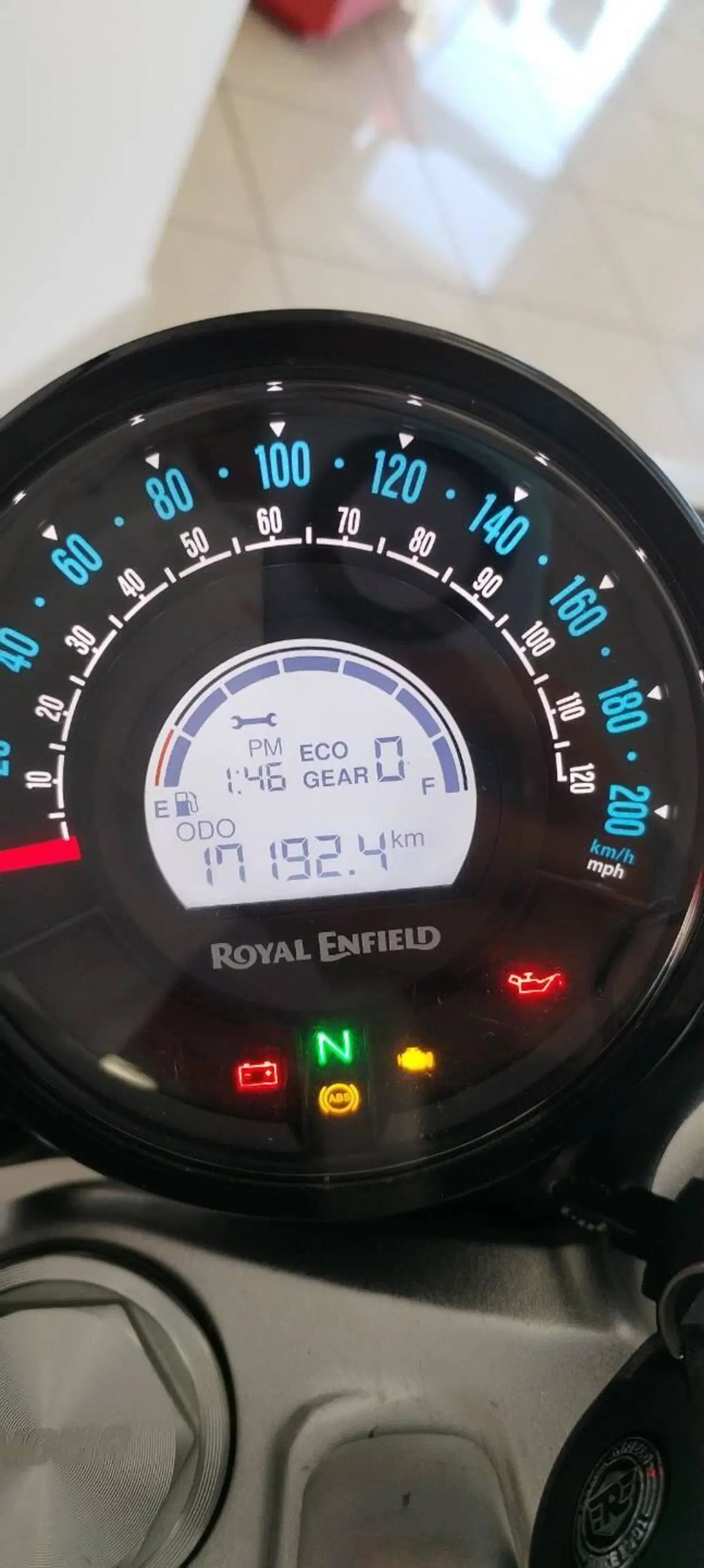 Royal Enfield Super Meteor 650 (2023 - 26) (7)