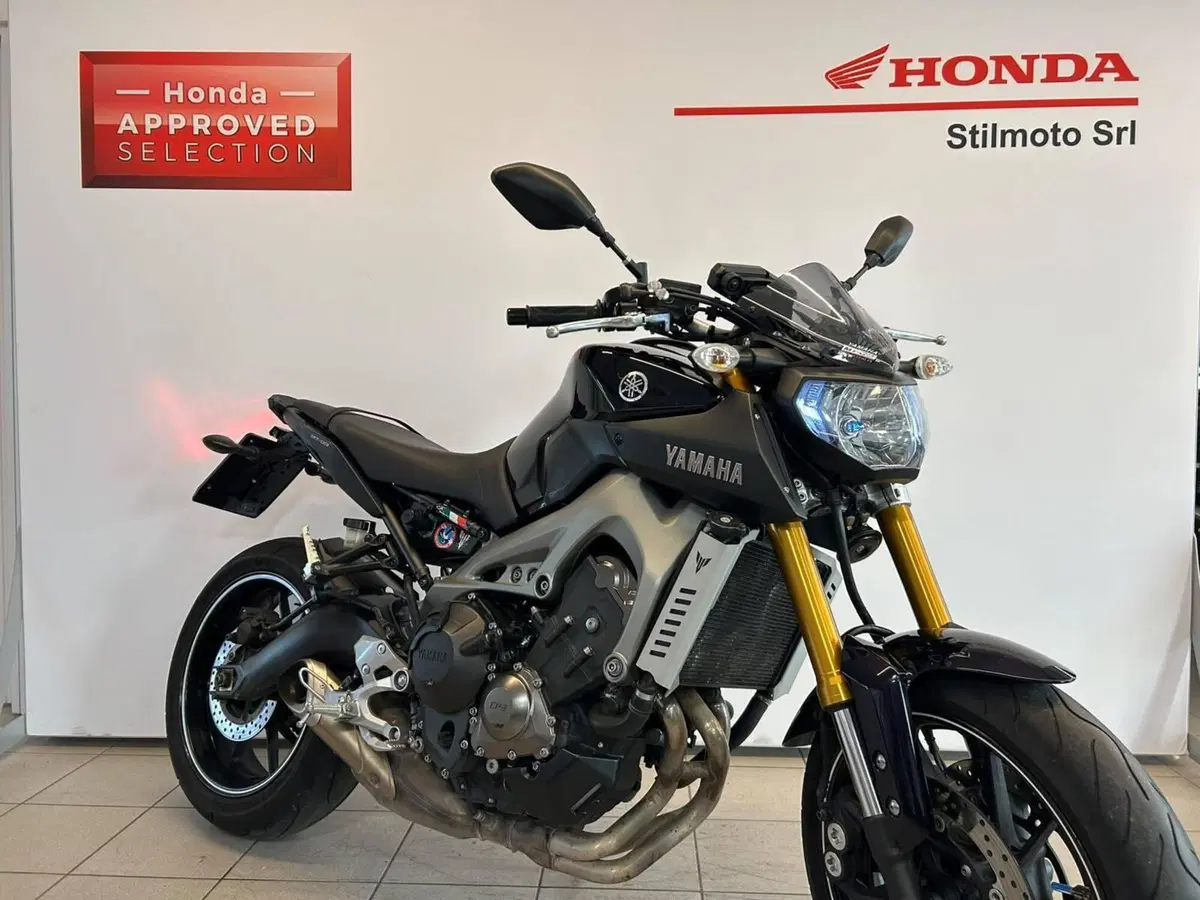 Yamaha MT-09 (2013 - 15) (2)