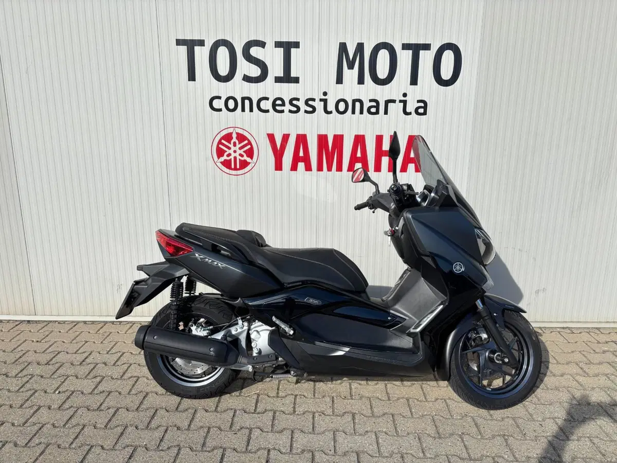 Yamaha X-Max 250 Iron Max ABS (2016)