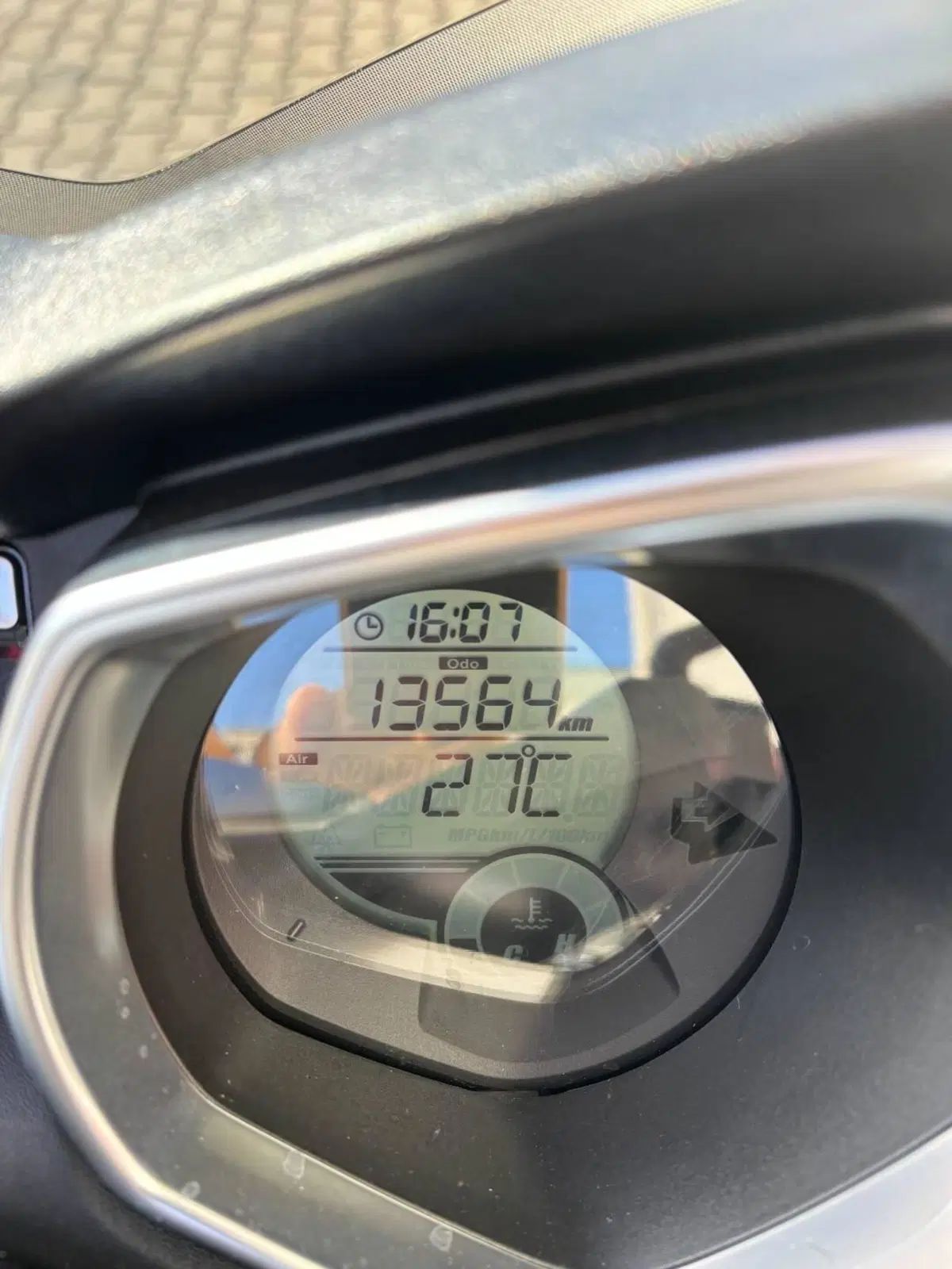 Yamaha X-Max 250 Iron Max ABS (2016) (8)