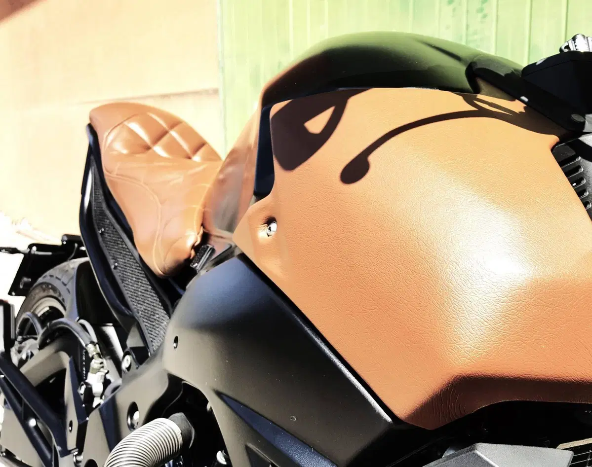 Suzuki GSR 600 (2006 - 11) (4)
