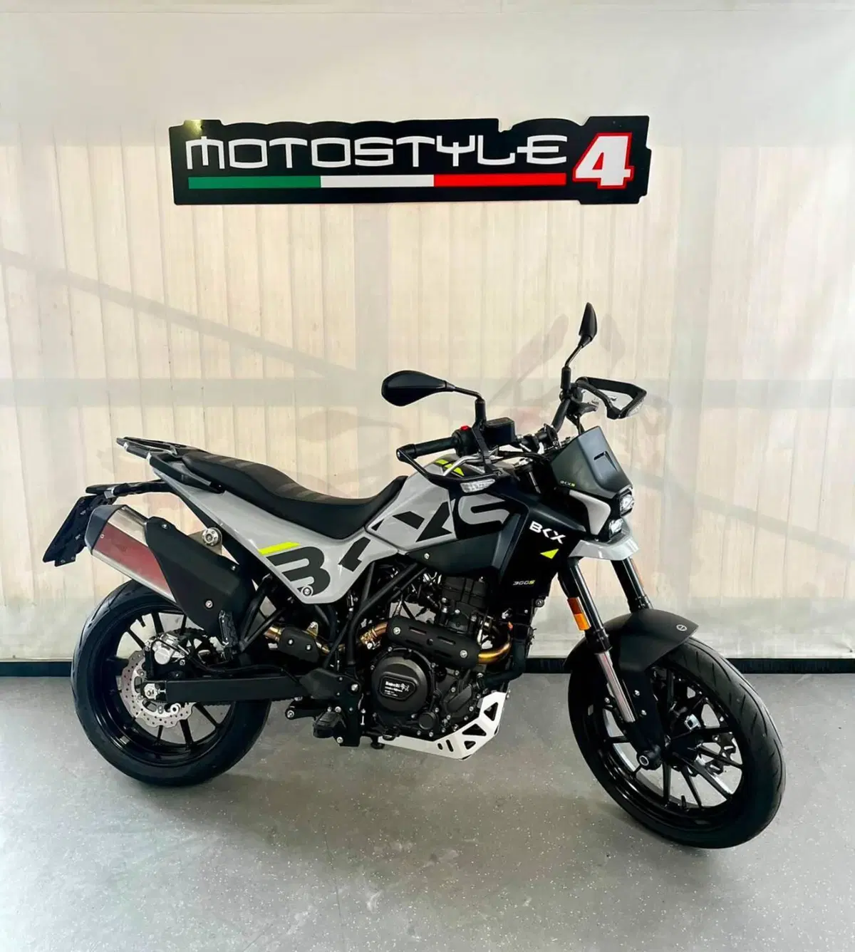 Benelli BKX 300 S (2026)