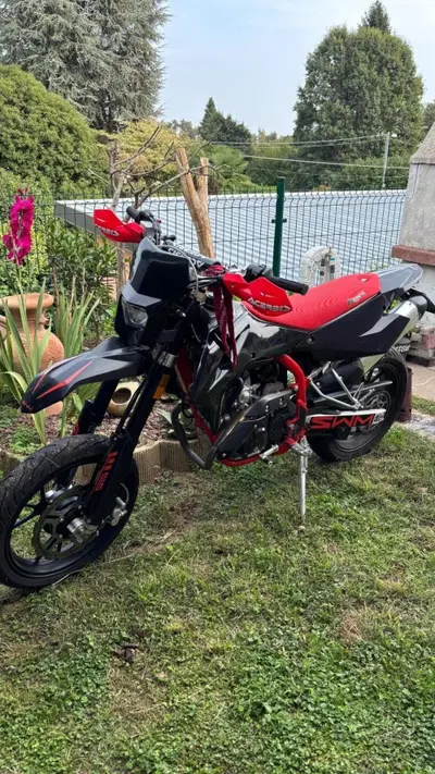 Swm RS 125 R (2021 - 23) usata