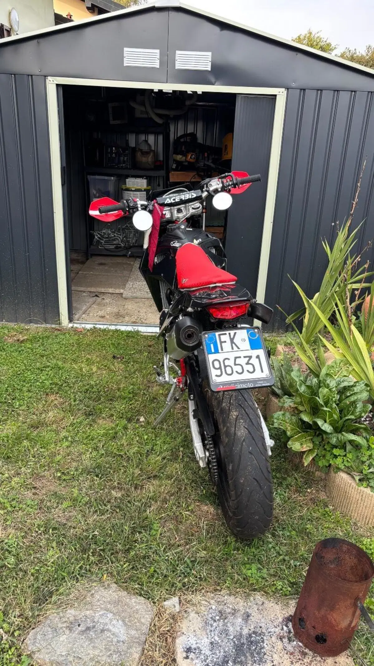 Swm RS 125 R (2021 - 23) (3)