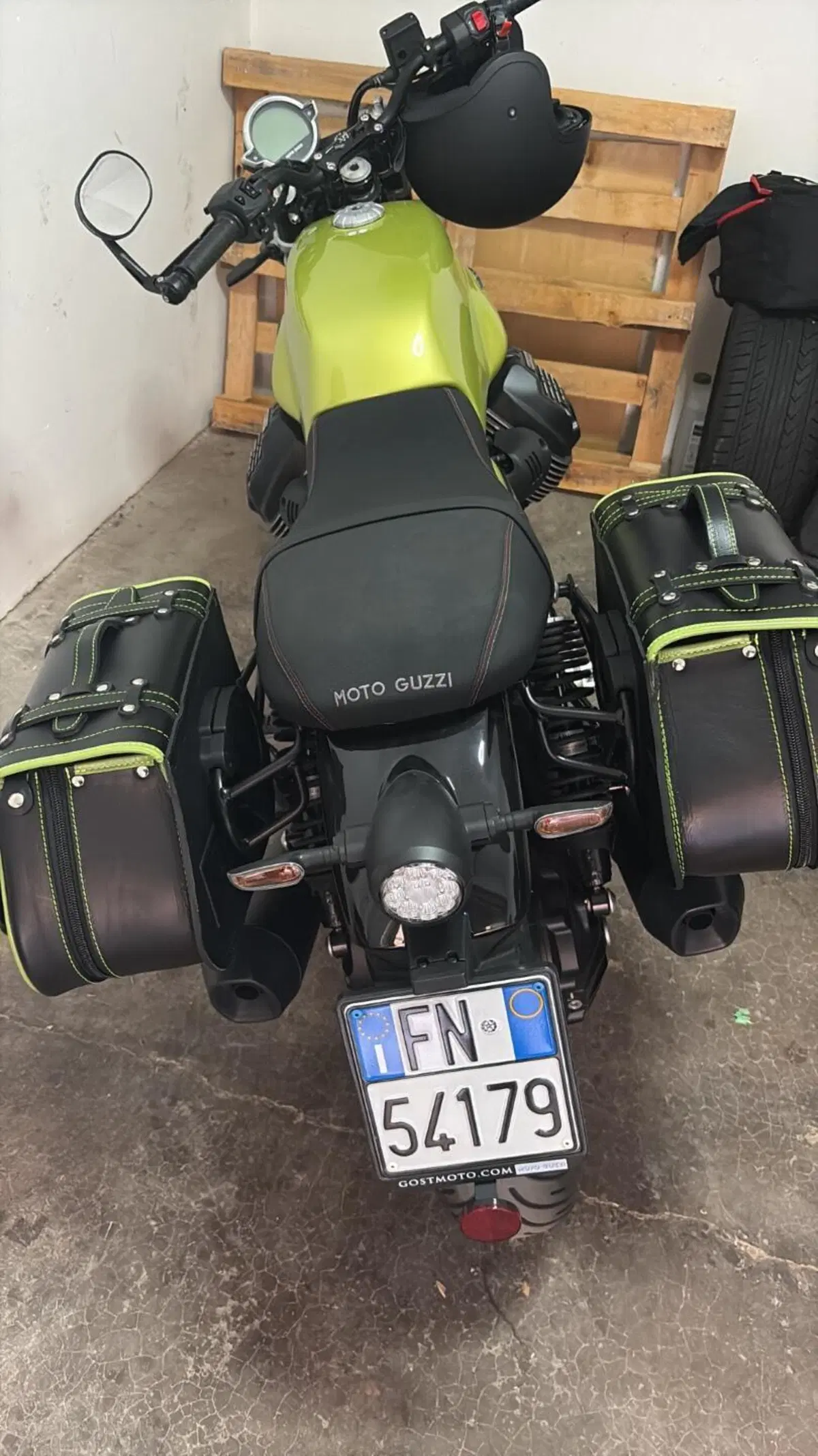 Moto Guzzi V7 Sport (2025 - 26) (7)