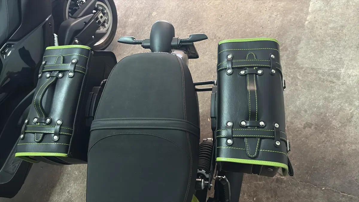 Moto Guzzi V7 Sport (2025 - 26) (8)