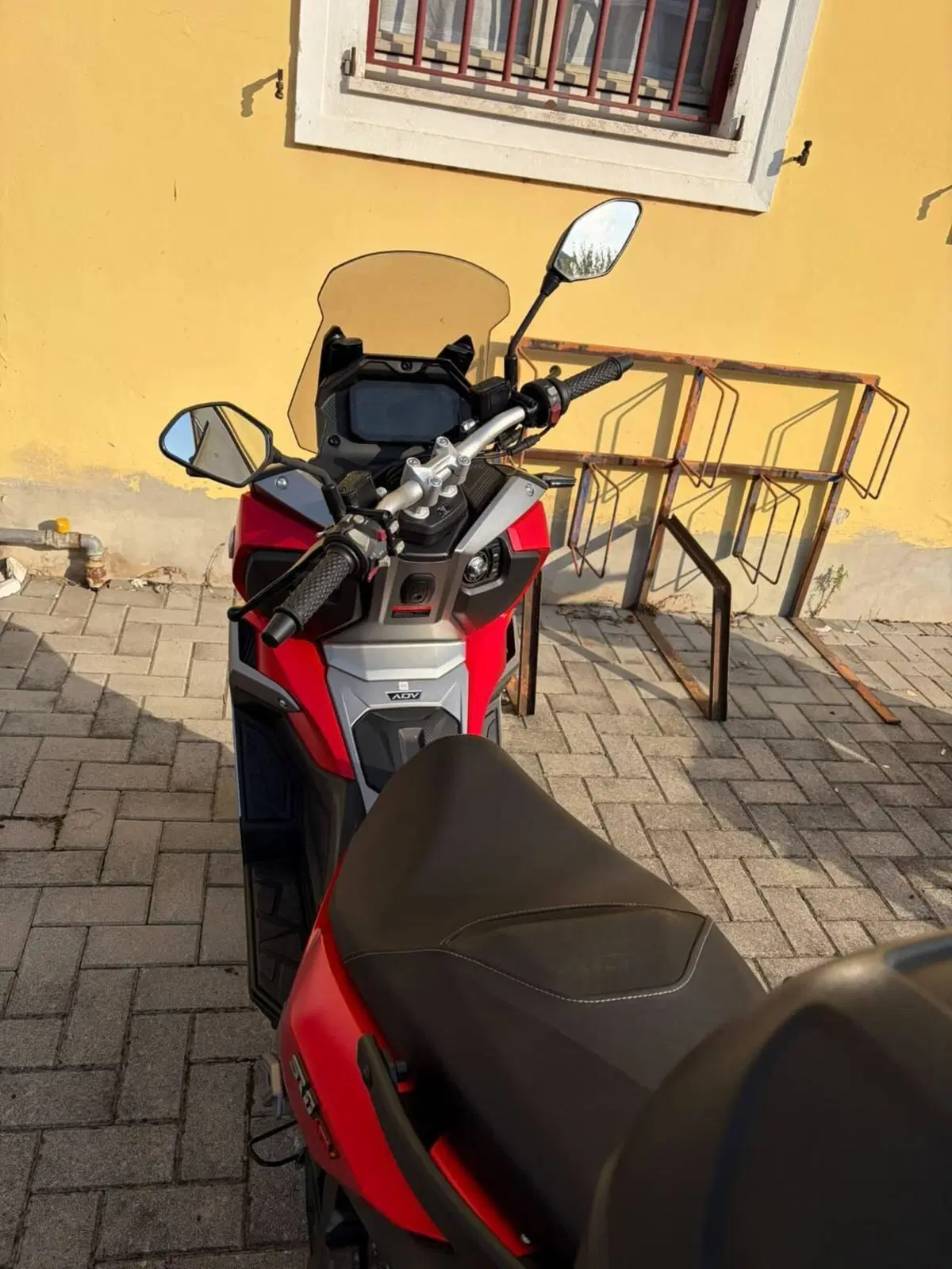 Voge Sfida SR1 ADV (2023 - 26) (2)