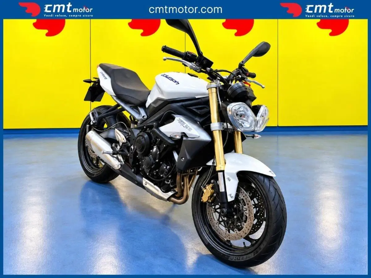 Triumph Street Triple (2013)