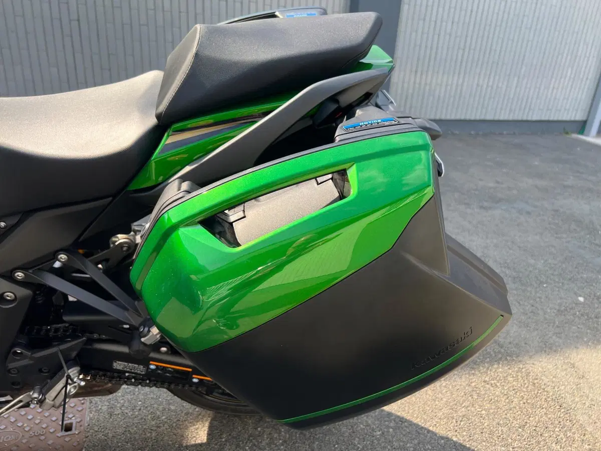 Kawasaki Ninja 1100 SX SE Tourer (2025 - 26) (10)